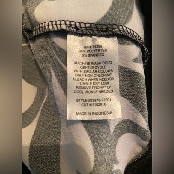 Sweet Storm Black and White Demask Dress - Size Small - Picture 6 of 6